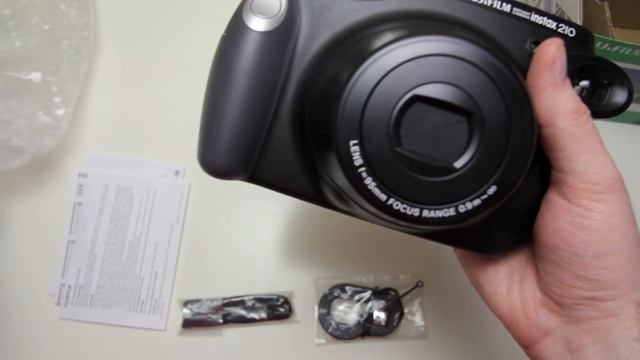 Fujifilm Instax 210 Unboxing + Close Ups! смотреть онлайн