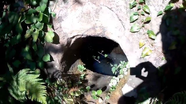 Астрономический дольмен - с двумя отверстиями и менгиром смотреть онлайн
