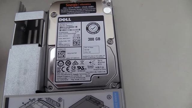 HDD Dell 300GB 15K RPM SAS 12G 3,5"/2,5" P/N: 400-AUUO смотреть онлайн