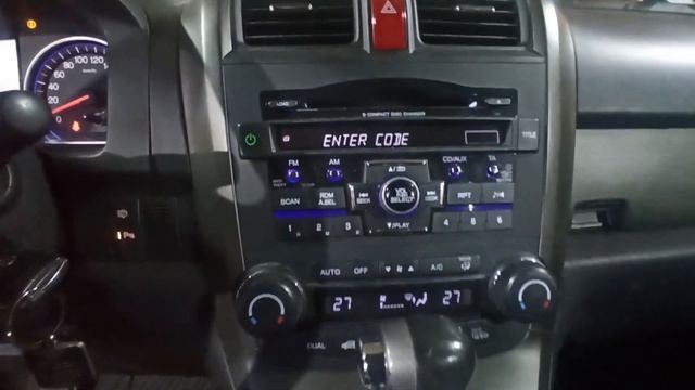 Как ввести правильно код магнитолы Honda CRV/ How to enter the correct code in the radio Honda CRV3 смотреть онлайн