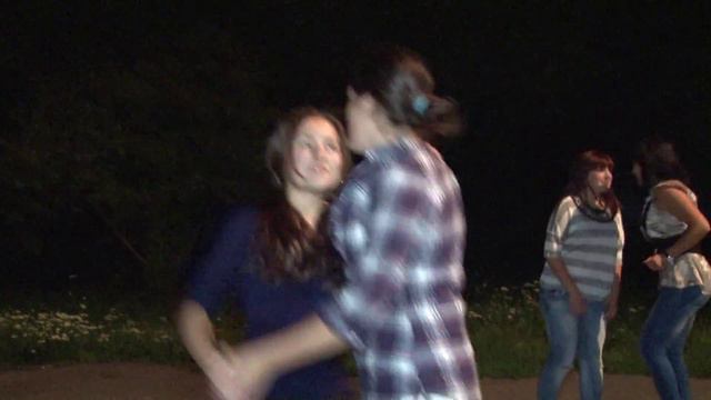 ТАНЦЫ ДО УПАДУ смотреть онлайн