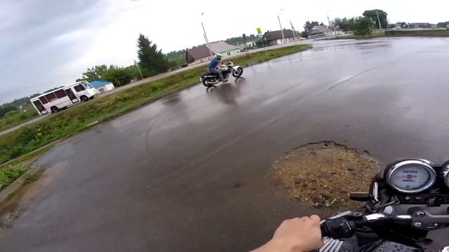 Абдим дрифтует на Stels Flex 250