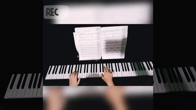 Игра на пианино: "HAPPY NEW YEAR " (из репертуара группы "АВВА"). смотреть онлайн