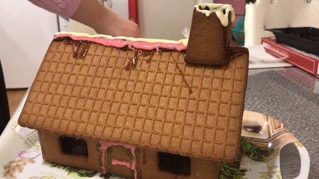 Пряничный домик/Ginger Bread house/Cooking/ Готовим и украшаем смотреть онлайн