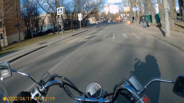 Suzuki Intruder vs 400 покатушки с пассажиром