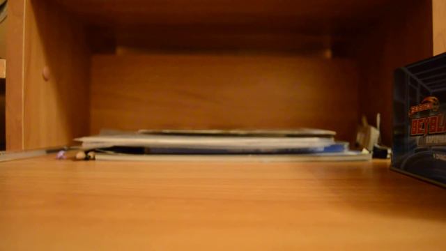 Обзор сундучка и карточек бэблэйд