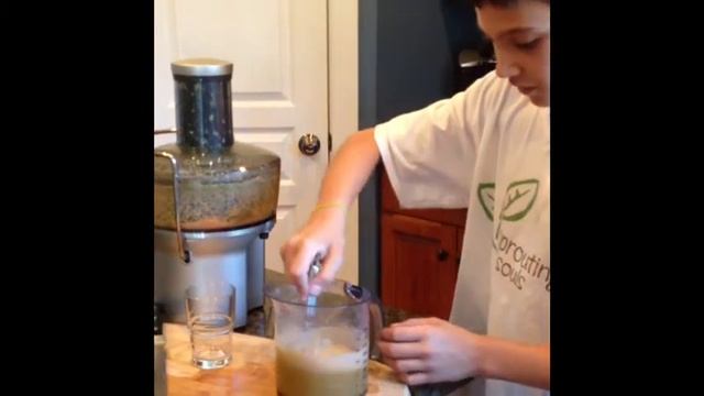 Sprouting Souls Juicing For Kids смотреть онлайн