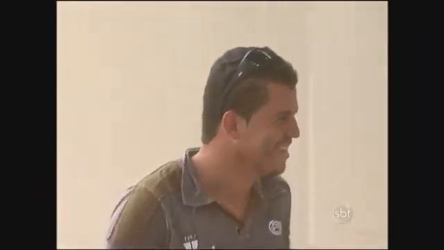 Pegadinha - Troco no Peito - Programa Silvio Santos смотреть онлайн