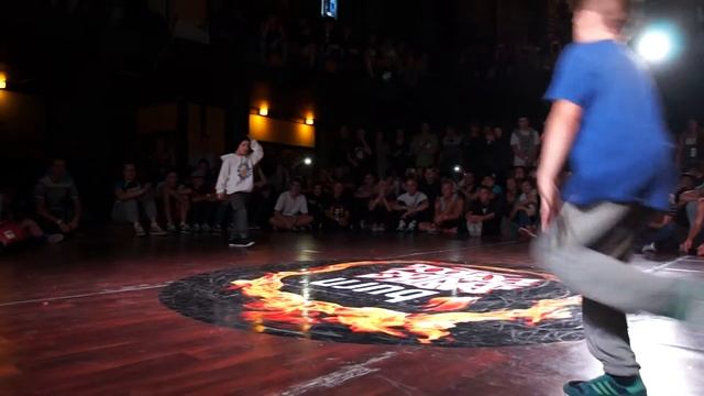 Bboy Killa vs Raptor﻿ BURN BATTLE SCHOOL 2014 смотреть онлайн