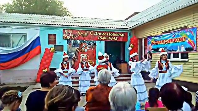 Ансамбль "Жулдыздар" смотреть онлайн