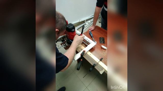 Врезка петель шаблоном УФК смотреть онлайн