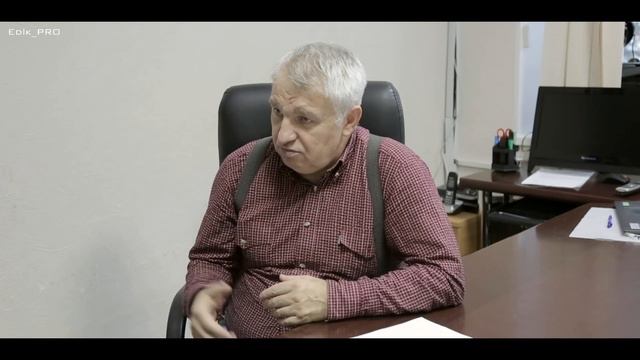 "Интервью с учителем" Н.А.Мулаков директор филиала МБОУ "Солнечная СОШ № 1" "Сайгатинская СШ" смотреть онлайн