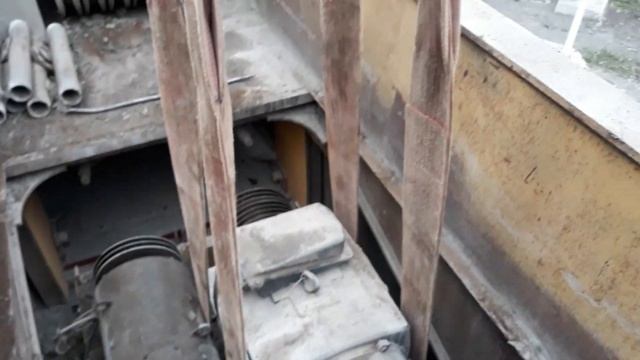 Машека КС-3579 снимает генератор МКГС 100.1 смотреть онлайн