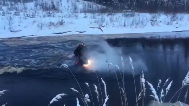 Снегоходы по воде смотреть онлайн