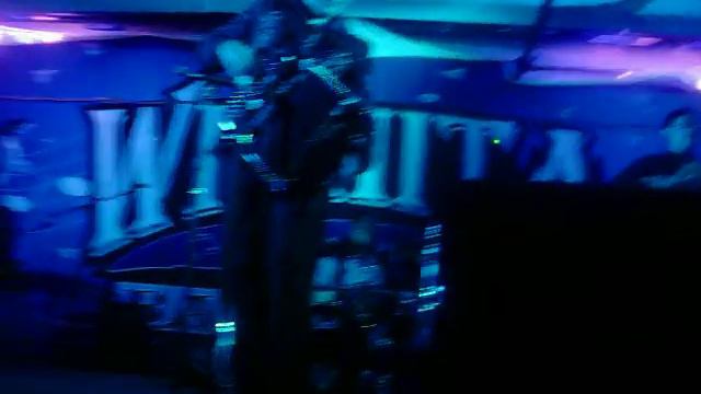 Erik Estrada смотреть онлайн