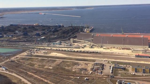 Порт Усть Луга с вертолёта 30042019 смотреть онлайн