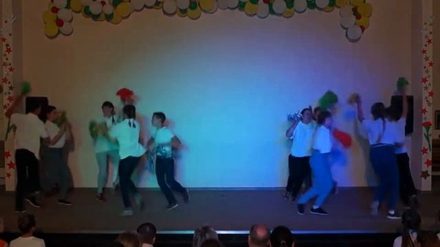 Лазурный - Давай Россия (танец) смотреть онлайн