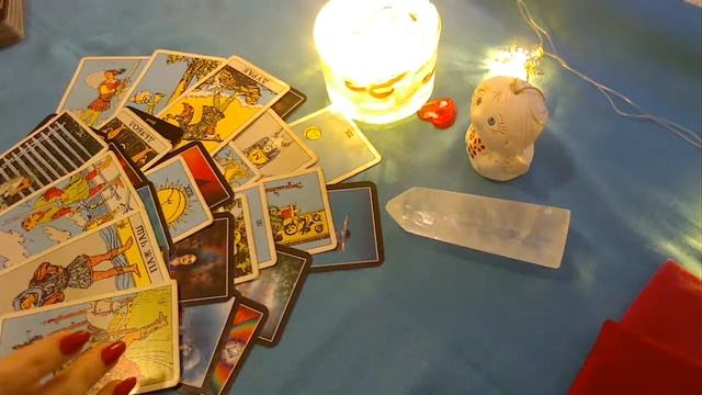 ЧТО МЕЖДУ НАМИ? ? РАСКЛАД НА ОТНОШЕНИЯ ? Таро Иная Реальность смотреть онлайн