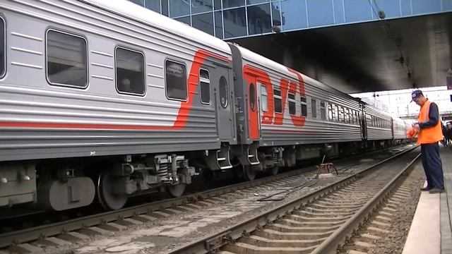 ВНИМАНИЕ!!!ЭЛЕКТРОВОЗ ЭП1М-608 смотреть онлайн