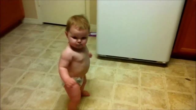 Дети прикольно танцуют.Танцы супер/Funny kids dancing смотреть онлайн
