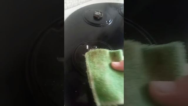 Салфетка для посуды ГринВэй справляется с въевшимся жиром!