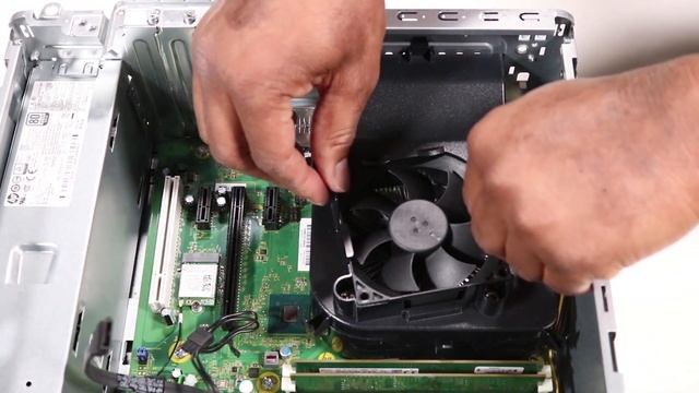 Replace the Fan Duct | HP Desktop Pro G2, G3, Pro A G2 and 190-0000 PC | HP смотреть онлайн