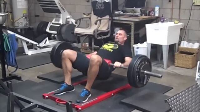 Quit Going So Darn Heavy on Hip Thrusts: Train Your Glutes, Not Your Ego смотреть онлайн