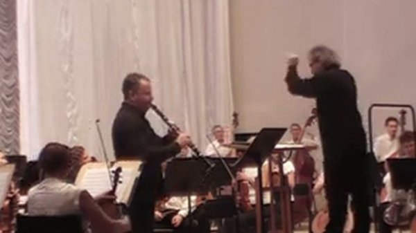 В.Лютославский Танцевальные прелюдии для кларнета