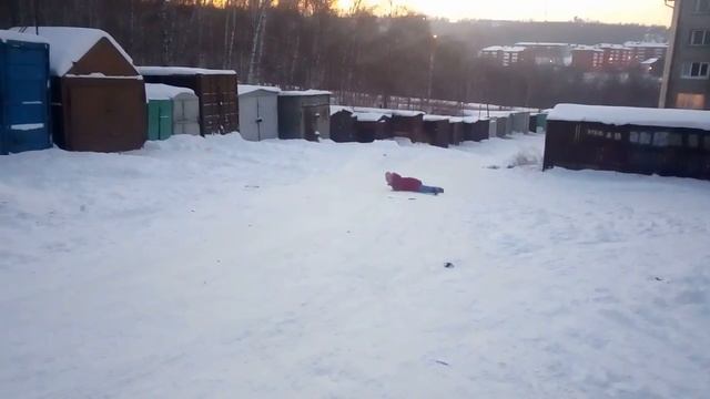 Зимние забавы для детей на улице смотреть онлайн