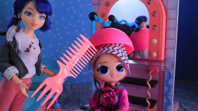 65 Сюрпризов в Салоне КРАСОТЫ и СПА для Кукол ЛОЛ Сюрприз. Видео для Детей смотреть онлайн