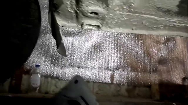 Днище автомобиля 30-летней давности. Что с низу, качество метала. смотреть онлайн