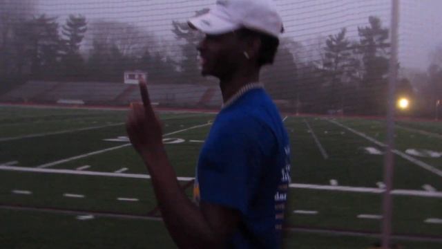 Doing a D1 Track Stars Workout смотреть онлайн