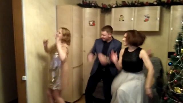 Ну почти синхронный танец 3 смотреть до конца смотреть онлайн