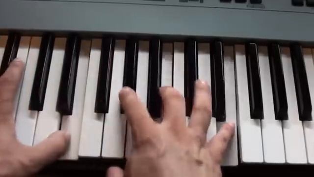 How to play Standing in the Dark by Lawson on piano смотреть онлайн