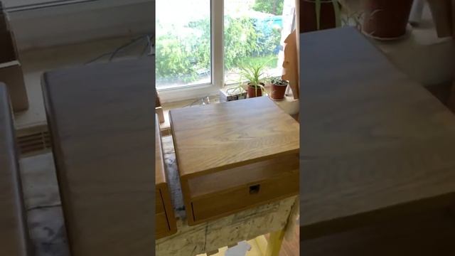 Навесные тумбы из массива дуба Bed смотреть онлайн