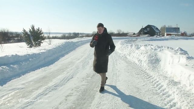 На Коммунальном мосту снова образовалась пробка смотреть онлайн