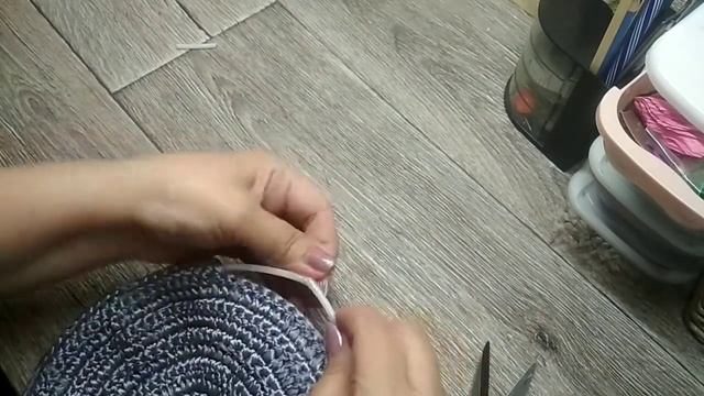 Сумочка из атласных лент. смотреть онлайн