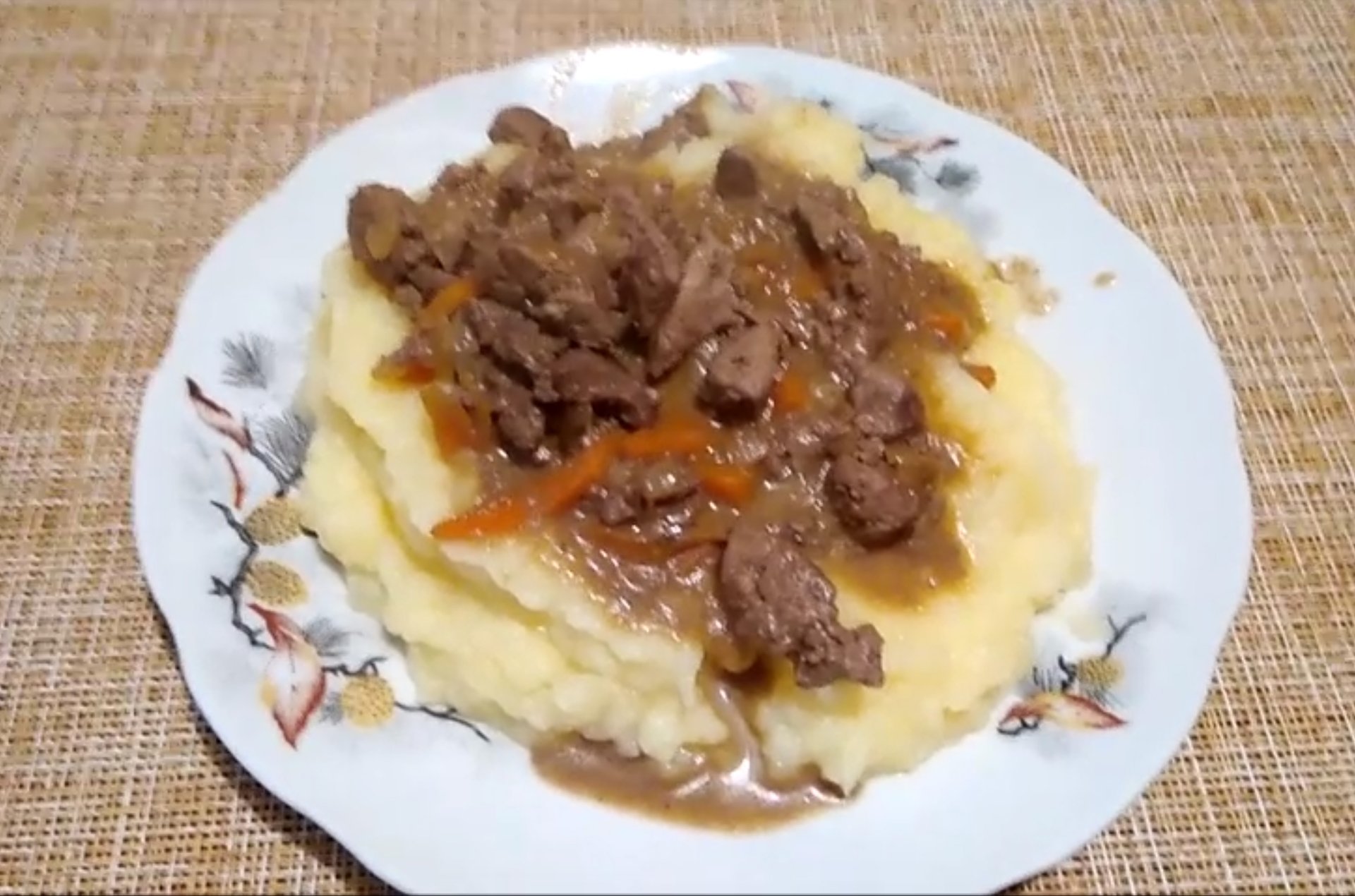 Подлива из куриной печени.mp4 смотреть онлайн