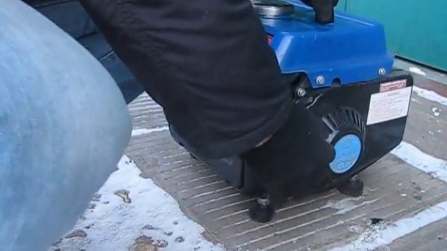 запуск на холодную YAMAHA EF2000is смотреть онлайн