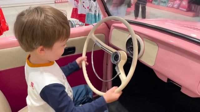 Влог. Москва. Русский Диснейленд или какой аттракцион самый страшный!/ Чудики Влог