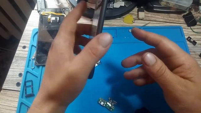 Не работает микрофон на HUAWEI P8 Lite/Как разобрать телефон