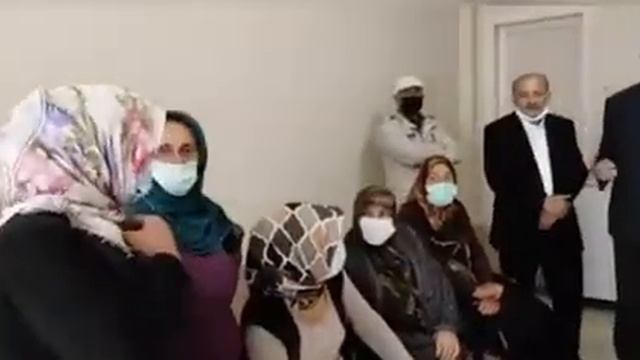 Trabzon’da köylü kadınlar isyan etti: ”Su dağdan, ceza TİSKİ’den” смотреть онлайн