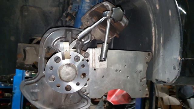 Вибрация руля при торможении. смотреть онлайн