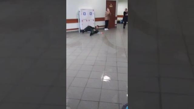 Как моют полы... смотреть онлайн