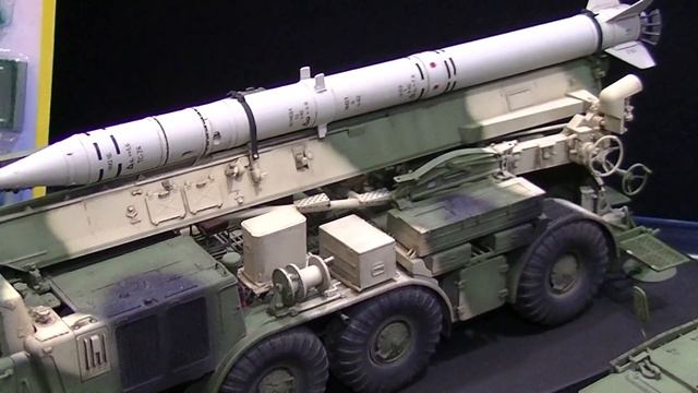 ソビエト軍 9K52/ルーナM 短距離弾道ロケットシステム：Russian 9K52 Luna-M Short-range artillery rocket system[FROG-7] смотреть онлайн
