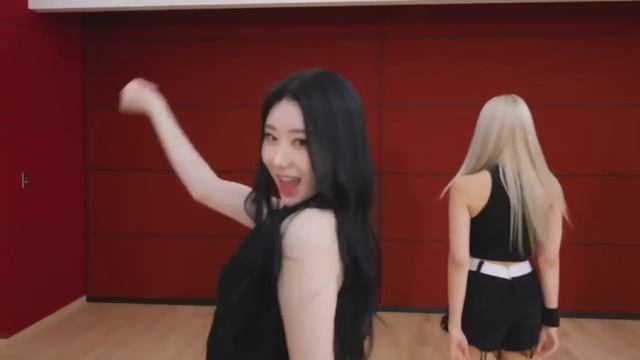 ITZY [RINGO] Dance practice mirrored смотреть онлайн