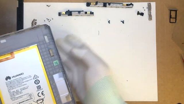 Как разобрать и как собрать планшет Huawei MediaPad T3 (AGS-L09)