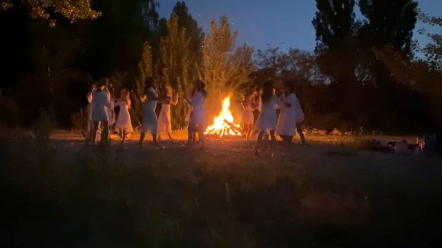 Все есть любовь. Наша энергия, наши связи, наши мысли, наши чувства... Все. смотреть онлайн