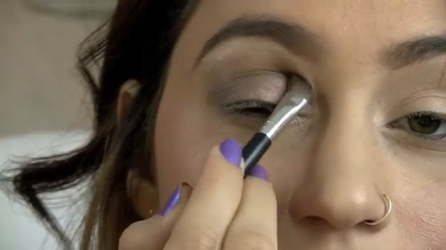How To: Smokey Eye смотреть онлайн