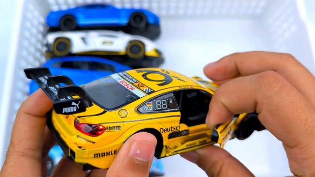 Box full of Model Car Jaguar, Nissan, Audi, Maserati, Peugeot, Pickup Truck , Police Pickup Truck 2 смотреть онлайн